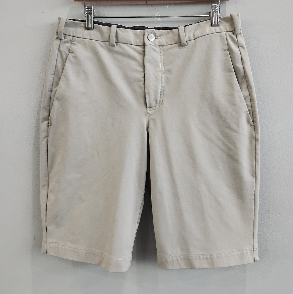 LULULEMON Men's Chino Casual Shorts Size 34 Gray 11” Inseam LM7273S